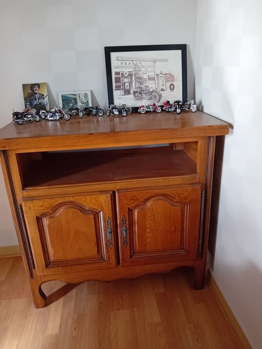 Meuble TV en bois fa&ccedil;on rustique Meubles