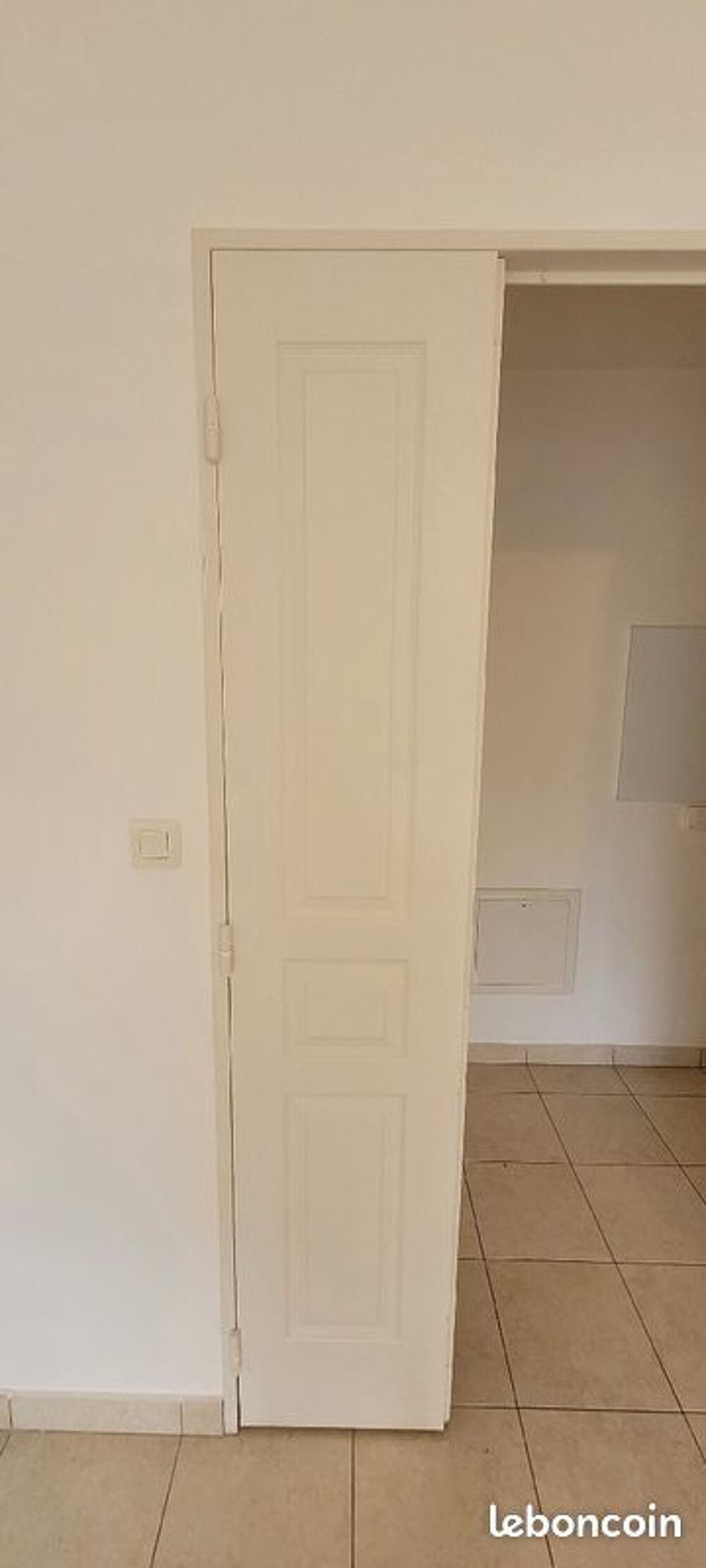 Porte blanche Meubles