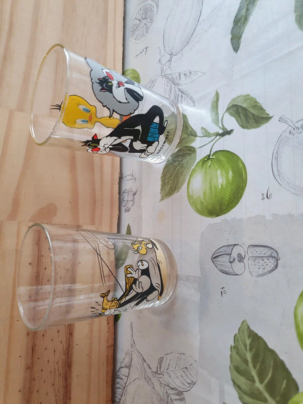 lot de 2 verres vintage 
made in france 
Titi et Grosminet 
Décoration
