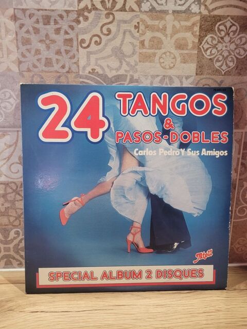 Vinyles 33 tours. Tangos 11 Varennes-Saint-Honorat (43)