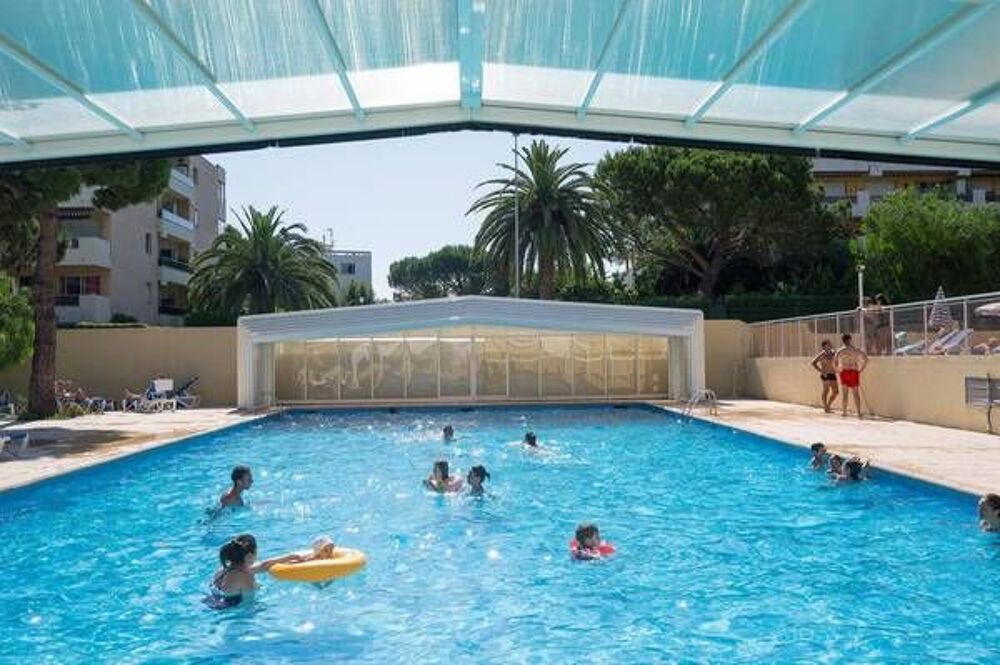   T2 50M2 VUE MER HELIOTEL GARAGE ET PARKING GRATUIT Provence-Alpes-Côte d'Azur, Saint-Laurent-du-Var (06700)