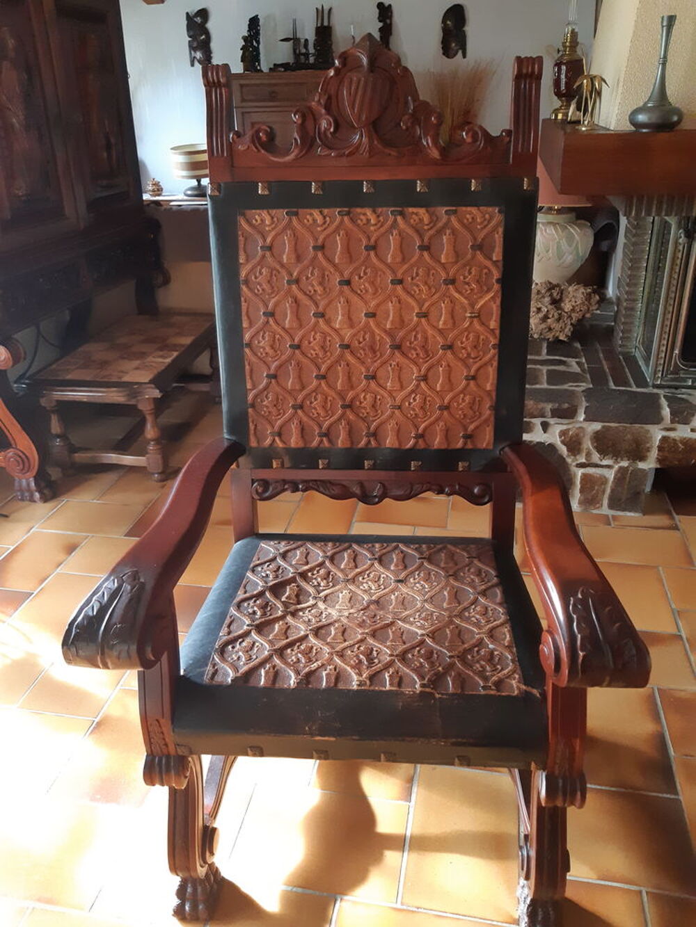 salle &agrave; manger style renaissance espagnole Meubles
