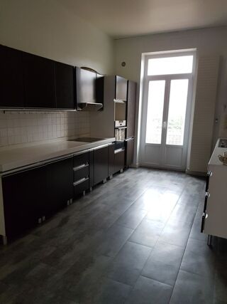  Maison � louer 8 pi�ces 189 m�