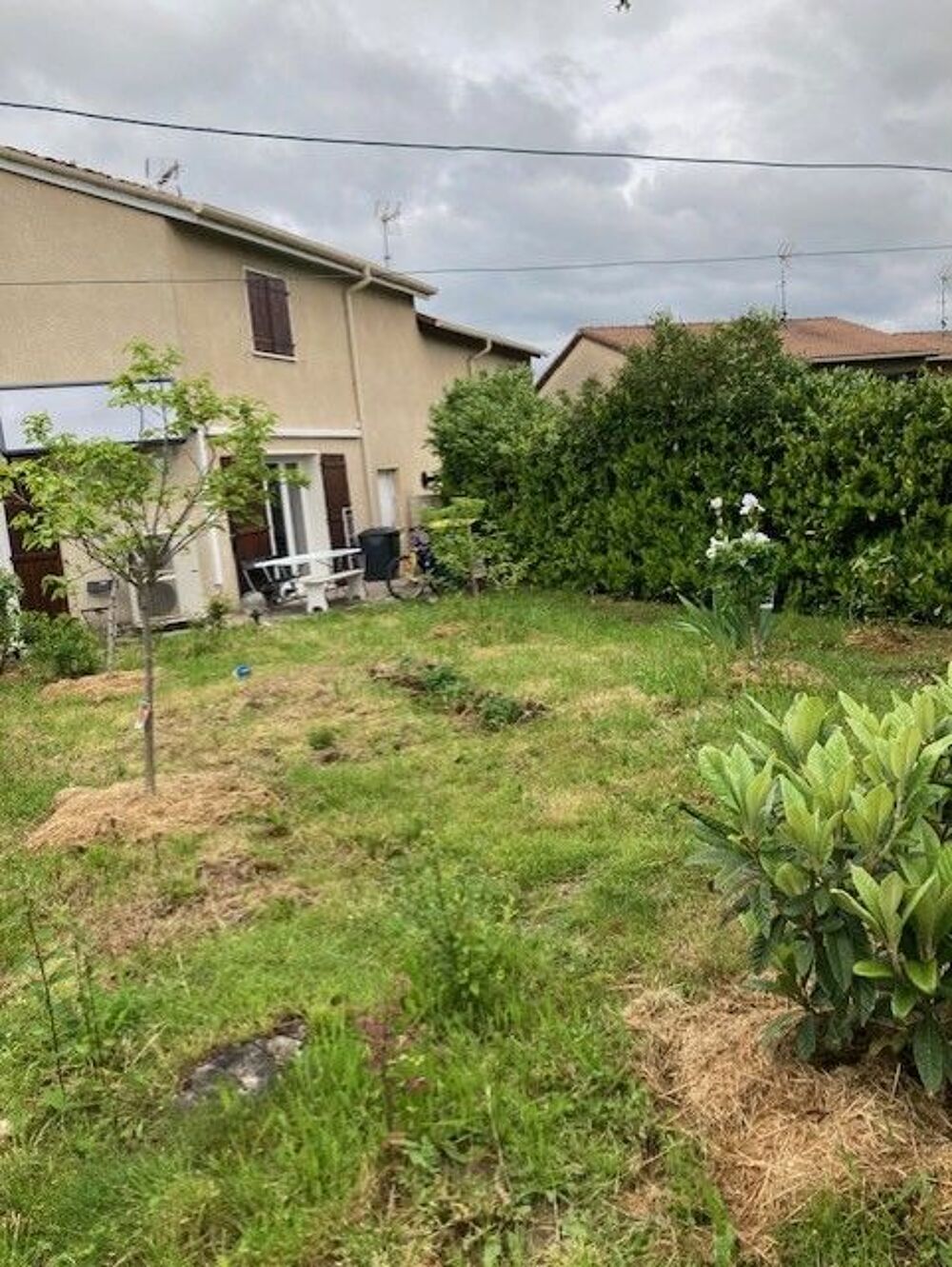 Location Colocation Une jolie chambre autour d'un joli jardin Marcy-l'Étoile
