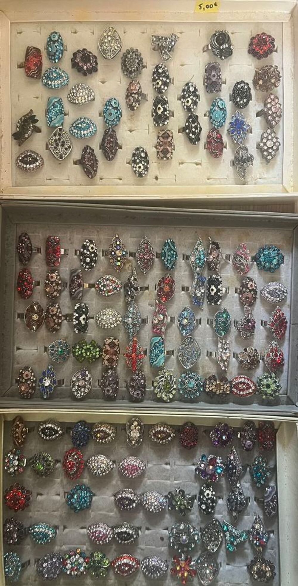 lot de 126 bagues r&eacute;glables Bijoux et montres