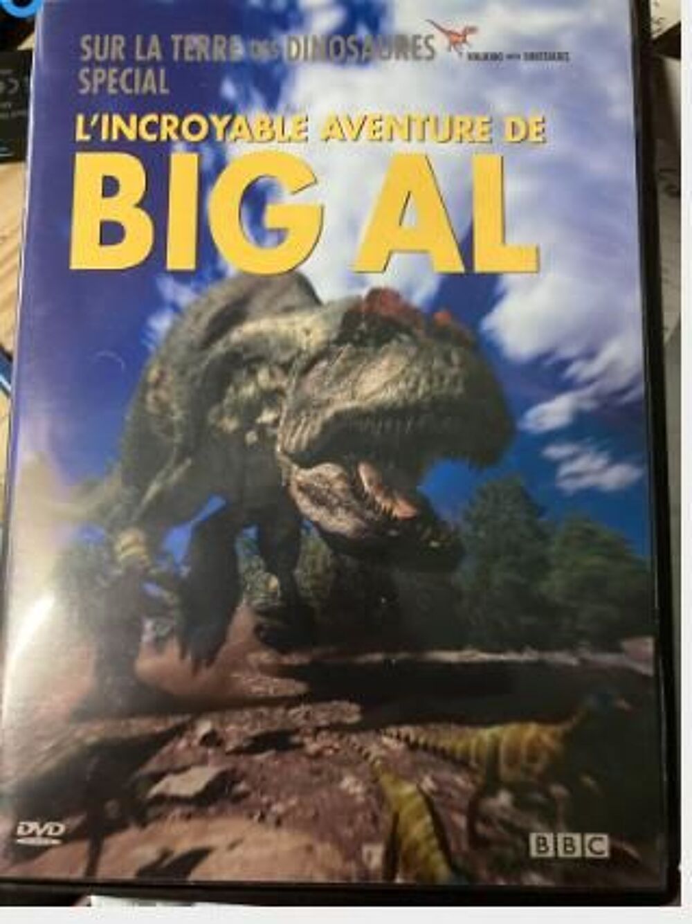 lot de 4 DVD "SUR LA TERRE DES DINOSAURES" DVD et blu-ray