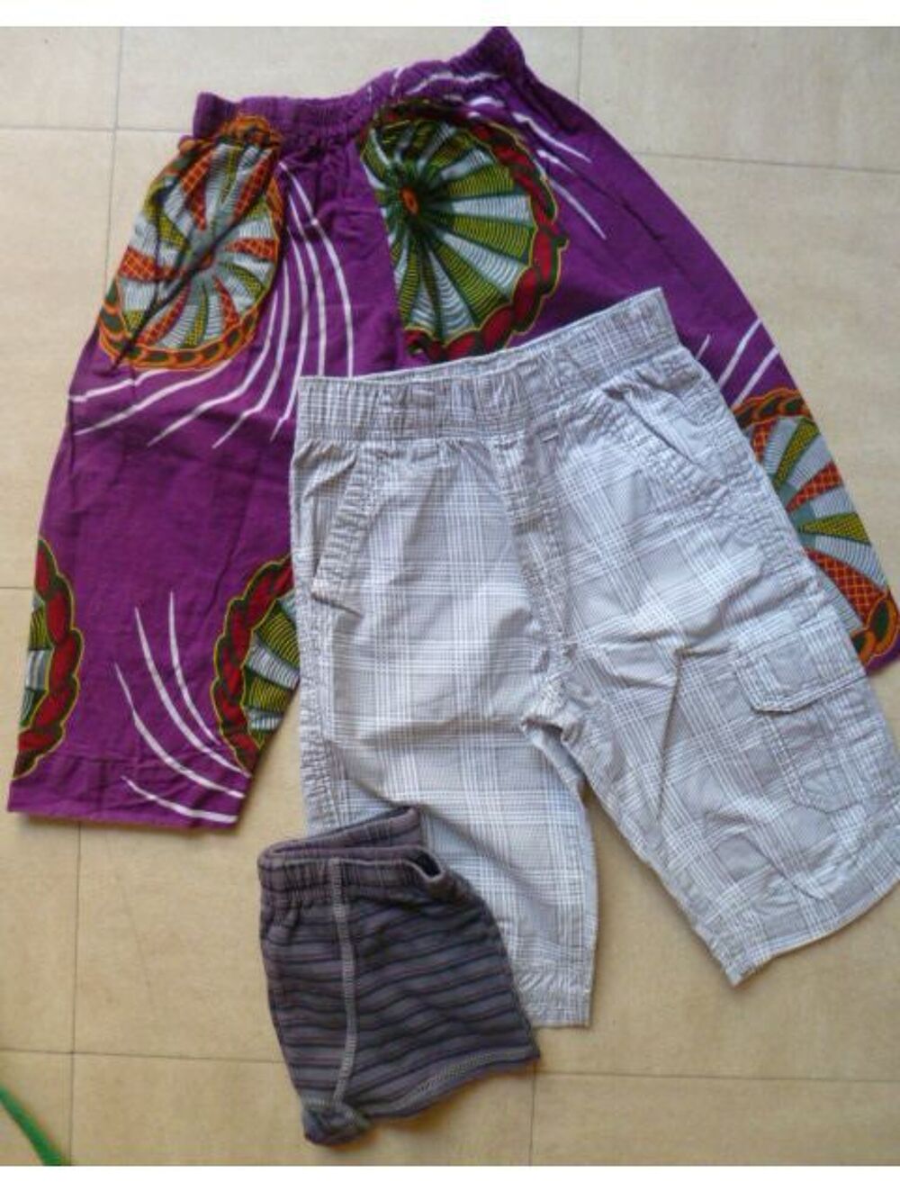 4 et 6 ans - bermudas, tee shirts, .... zoe Vêtements enfants