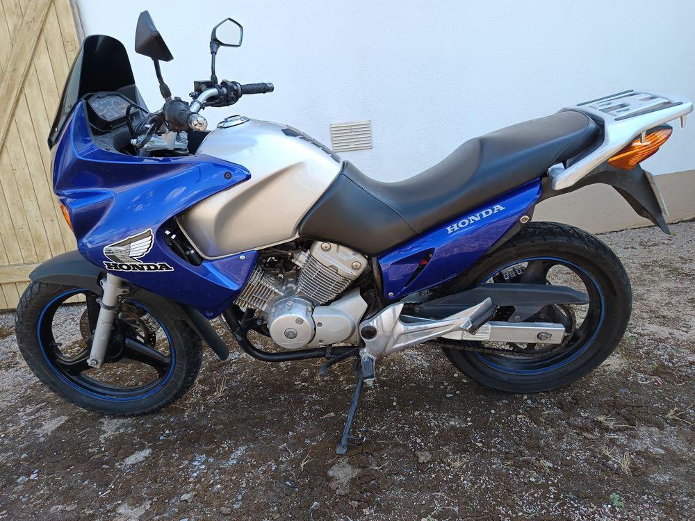 HONDA 2002 occasion 42640 Saint-Romain-la-Motte
