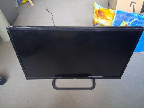 Télévision JVC LED modèle LT-28HA82U 35 Neuilly-sur-Seine (92)