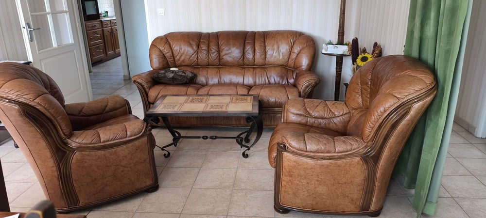 salon en cuir canap&eacute; 
250 € &middot;
Meubles