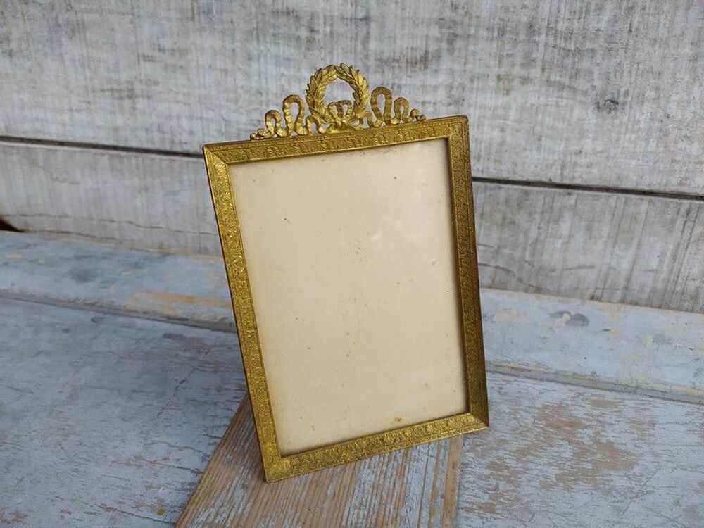Ancien Cadre Photo Bronze Noeud Ruban Style Louis XVI
Décoration