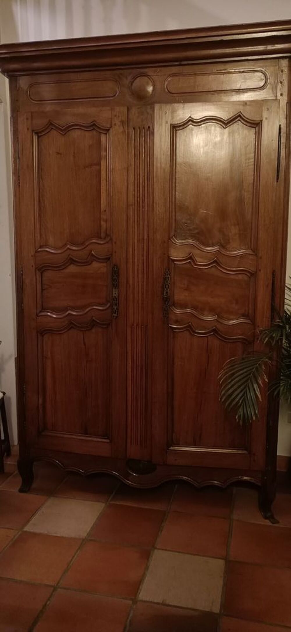 Armoire beaujolaise Meubles