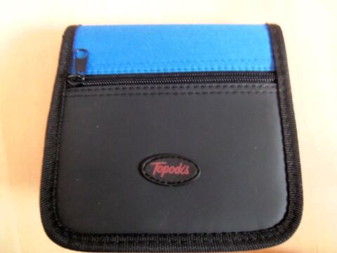 Etui neuf housse de protection sacoche pour 28 CD ou DVD Martinet (85)