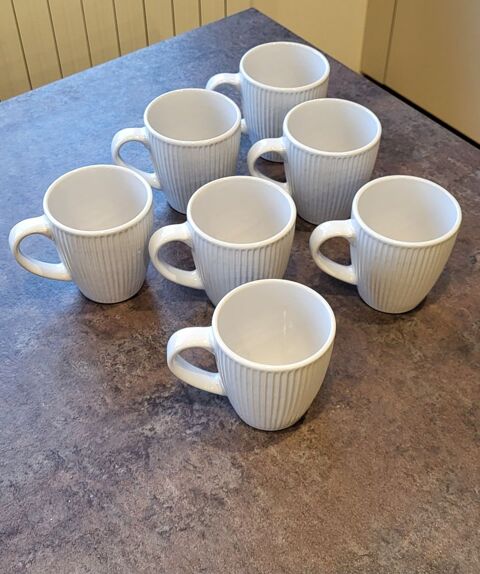 Lot de 7 mugs blanches Maison du Monde 30 La Canourgue (48)