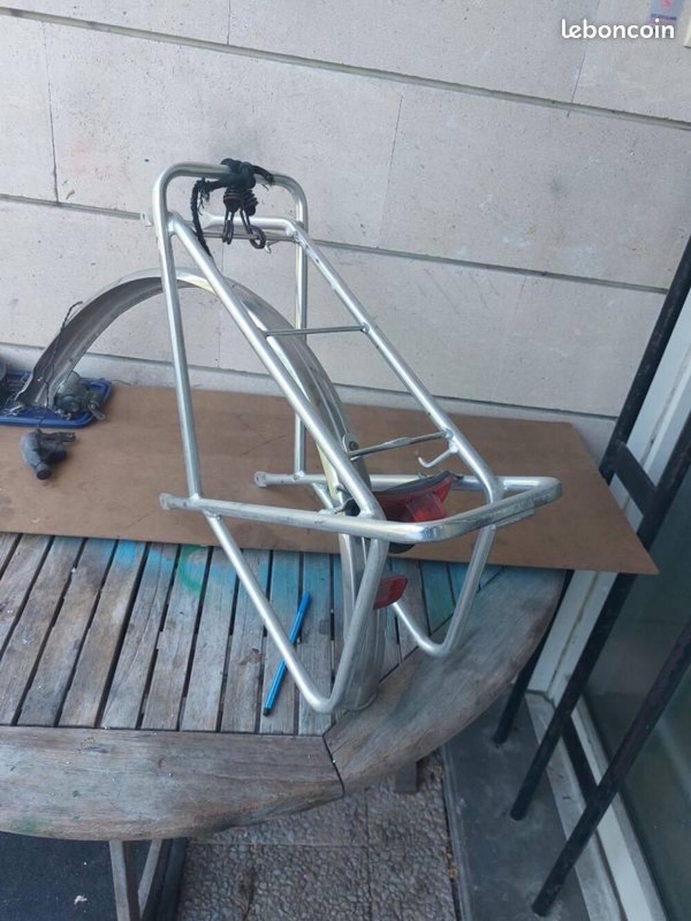 grand porte bagages arri&egrave;re aluminium Vélos