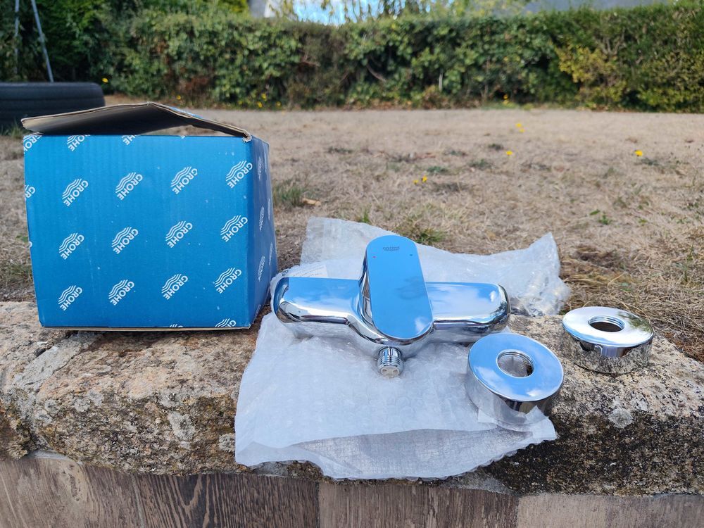 mitigeur de douche GROEHE , pas neuf mais &eacute;ta proche du neuf Bricolage