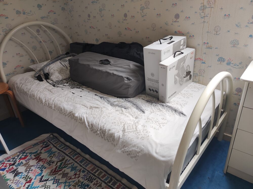 tres belle chambre enfant compl&eacute;te couleur blanche Mobilier enfants