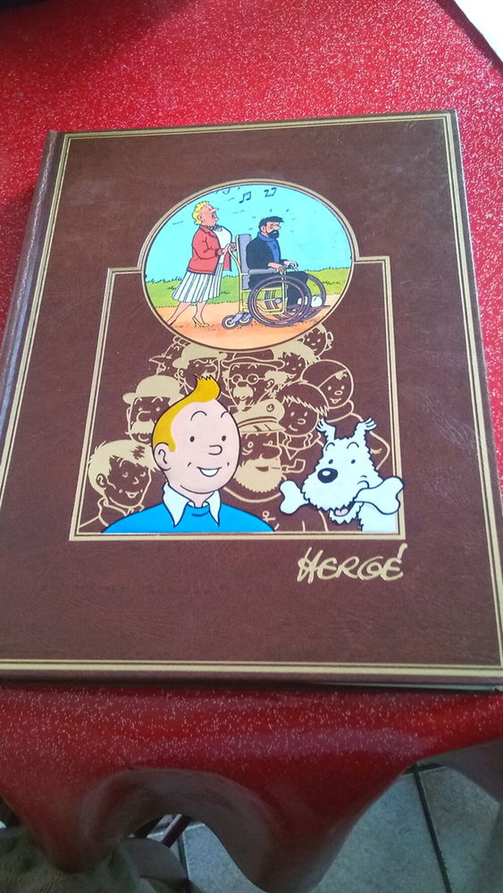 LES AVENTURES DE TINTIN Livres et BD