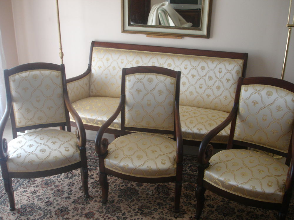 canap&eacute; et 3 fauteuils Meubles