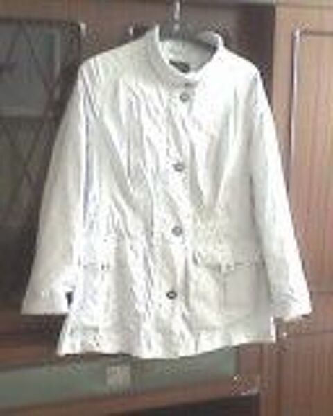veste   taille 42 2 poches plaque  trs lgre  15 Brtigny-sur-Orge (91)