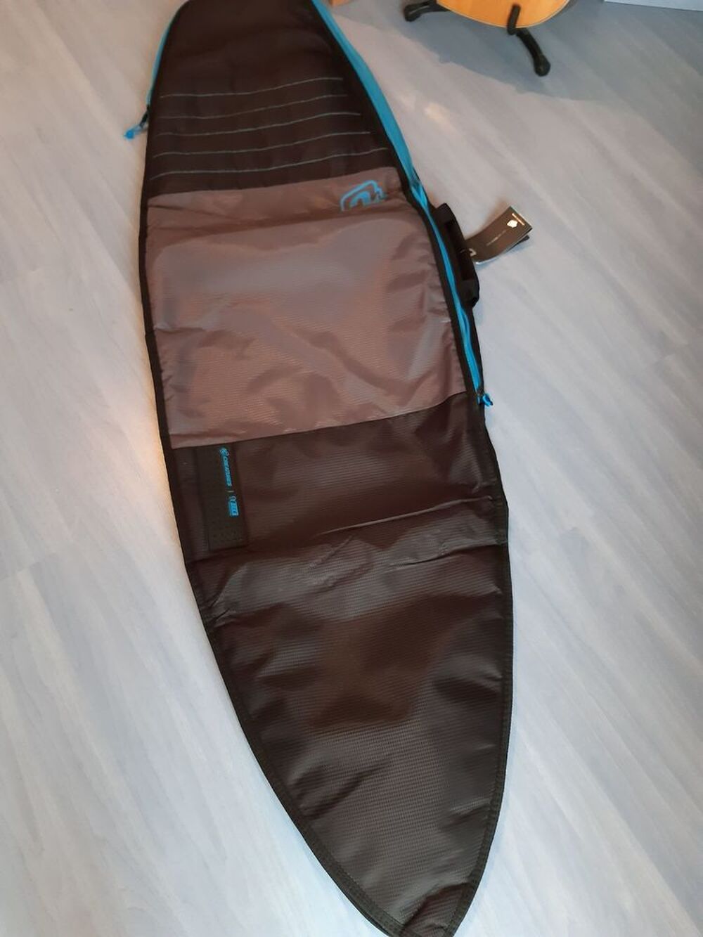 Housse surf Creatures Day use 18/6.3 neuve Sports