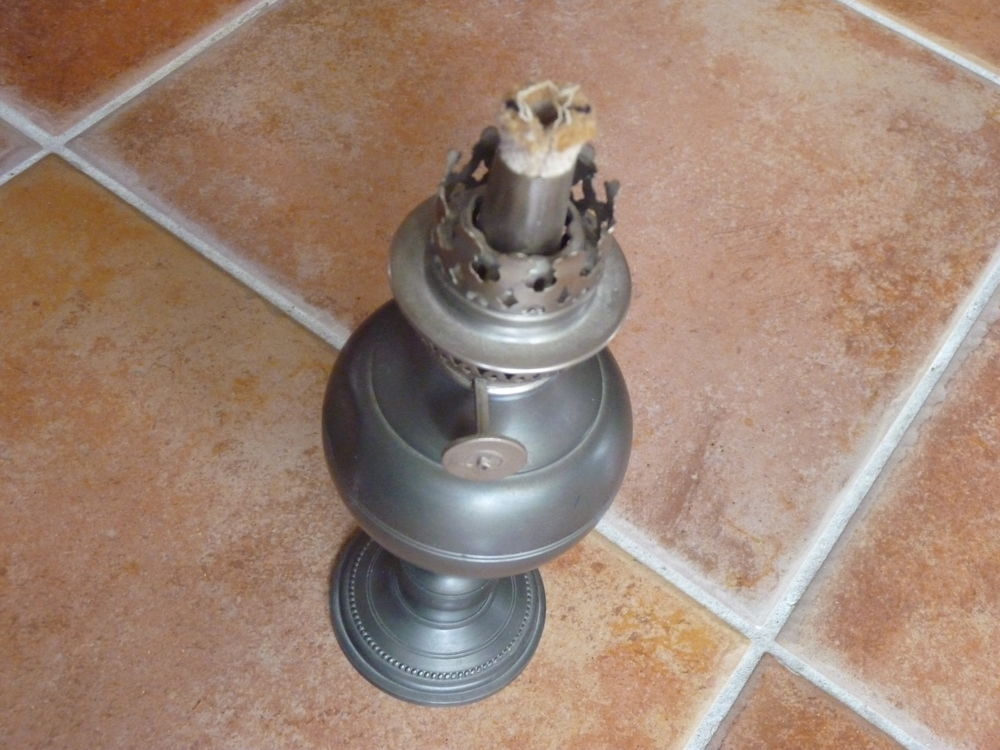 Lampe &agrave; p&eacute;trole ancienne Décoration