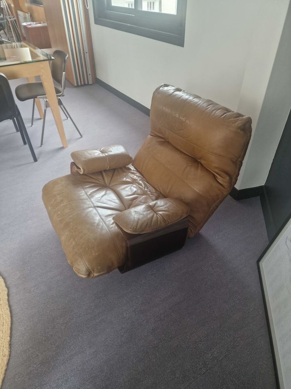 fauteuil vintage Marsala en cuir par Michel Ducaroy po Meubles
