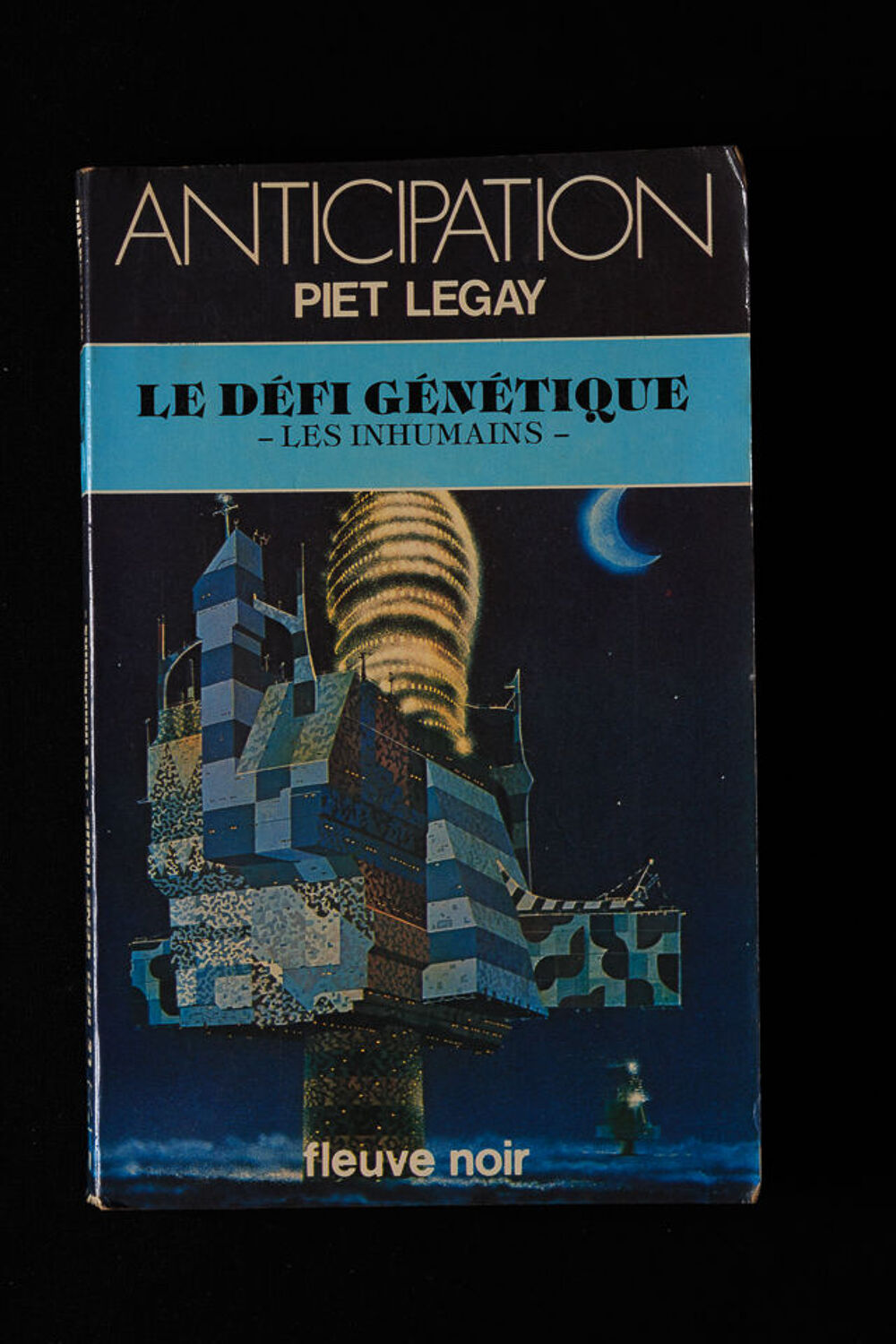 Lot-02 de 4 livres de science fiction Livres et BD