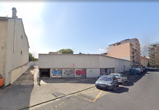  Parking / Garage  louer 11 m