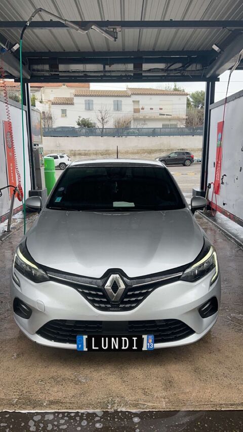 Renault clio v Clio TCe 90 - 21 Business