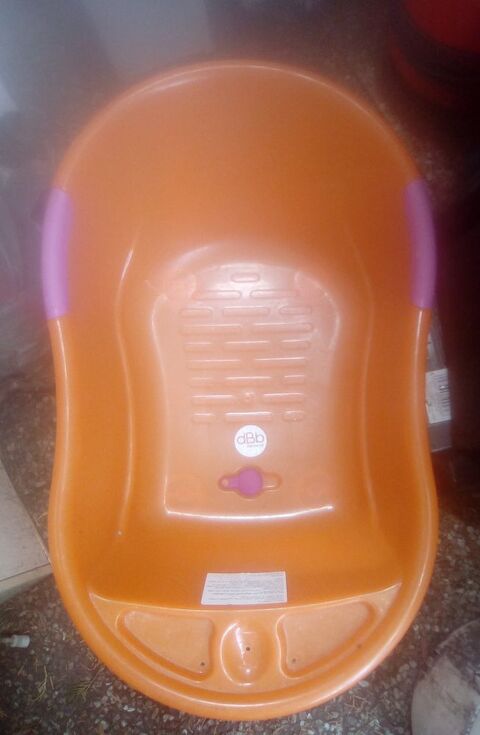 Baignoire bébé dBb Remond 10 Beauchamp (95)