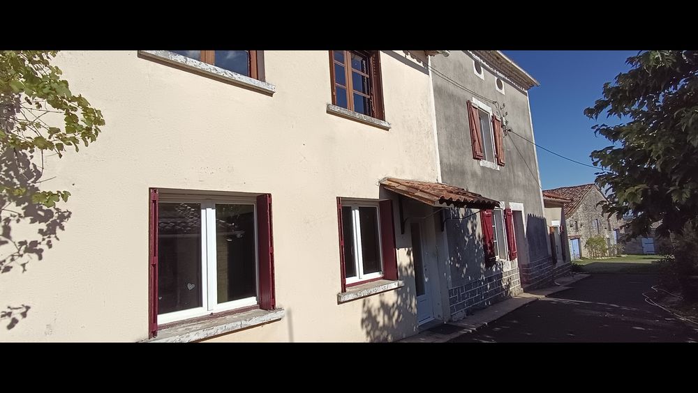 Vente Maison Maison 6 pièces - 150 m2 - avec dépendances et jardin Tourriers