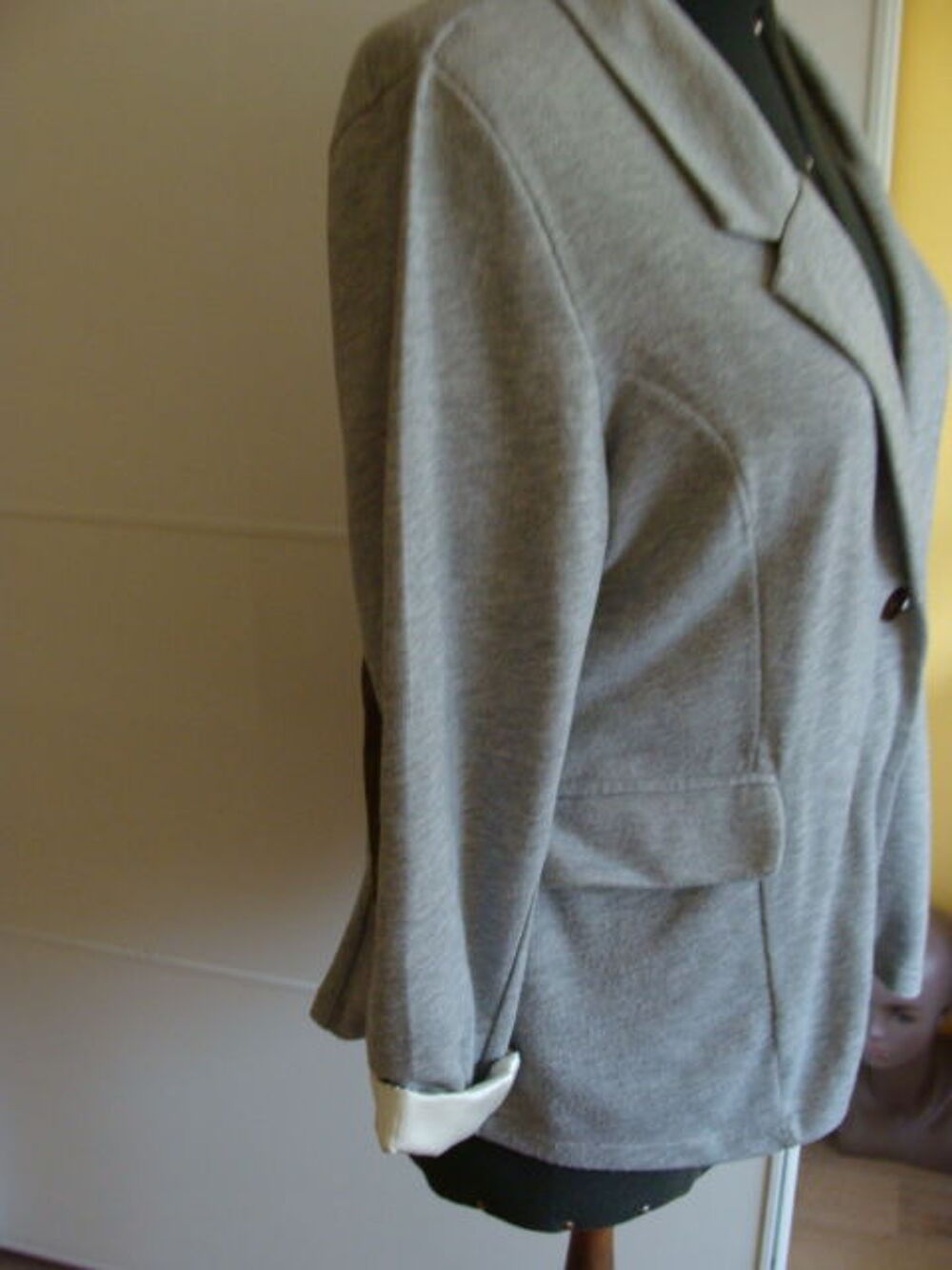 Veste femme grise 46/48 Vêtements