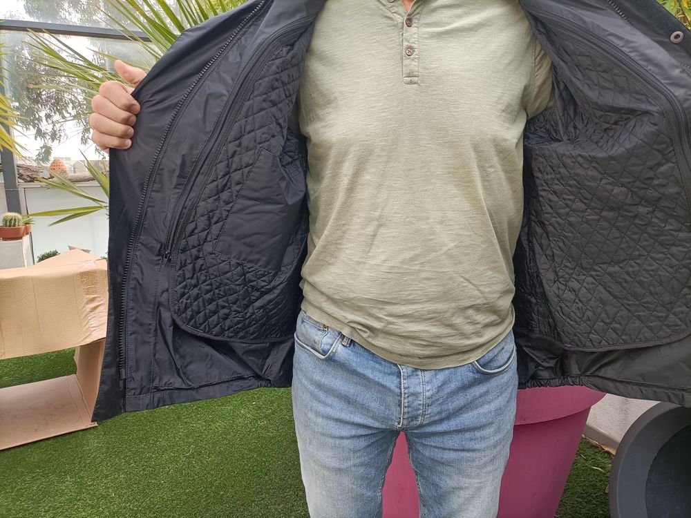 Veste de moto neuve Vêtements