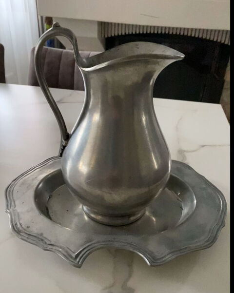 Ensemble plat �   barbe en �tain 80 Annecy (74)