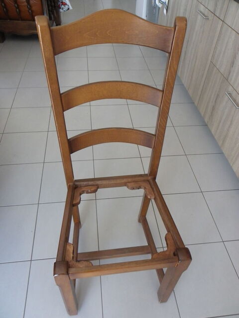 TABLE RECTANGULAIRE ET CHAISE 250 Cournon-d'Auvergne (63)