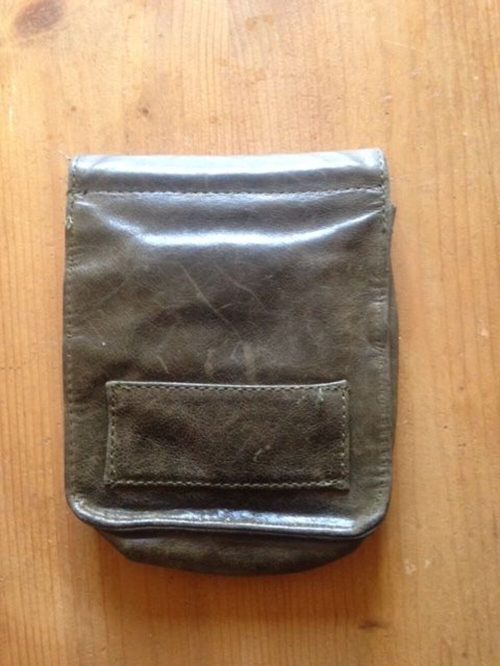SAC CEINTURE ABACO EN CUIR (COULEUR VERT&deg; Maroquinerie