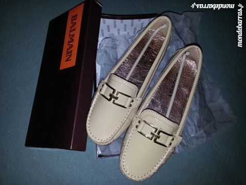 Mocassins vernis beige Balmain 30 Saint-Cyr-l'cole (78)
