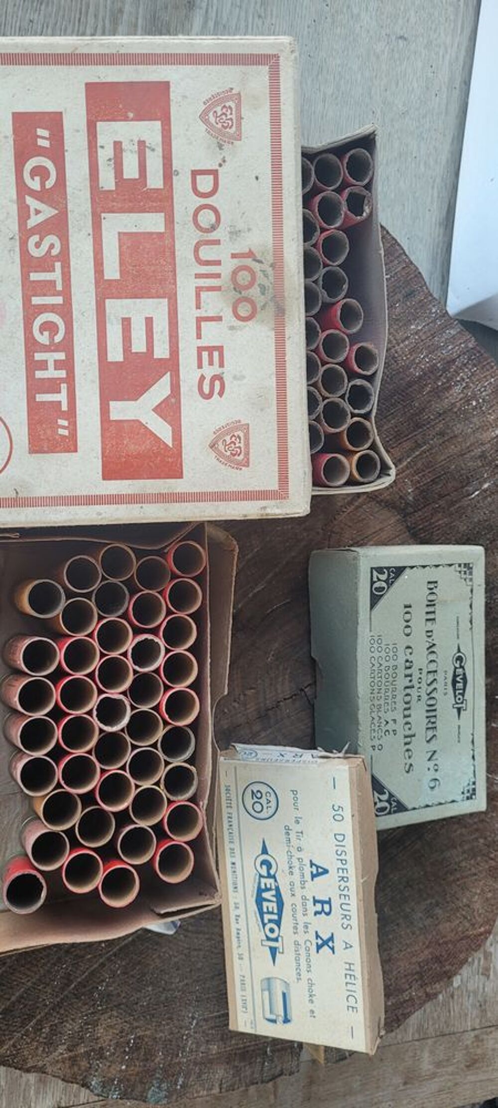  Chasseur Fran&ccedil;ais avec reliures 