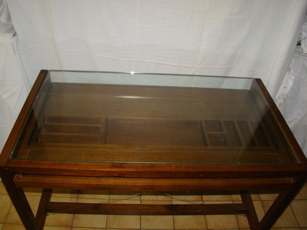 Bureau / console en ch&ecirc;ne et verre
Meubles