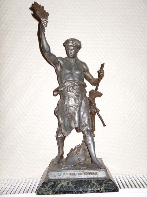 Statue Régule fin 19e Forgeron E.Picault 43cm 320 Neuville-de-Poitou (86)