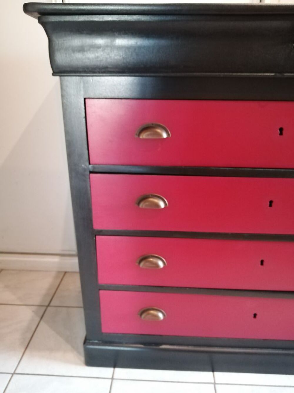 MEUBLE COMMODE RENOVE EN PARFAIT ETAT Meubles