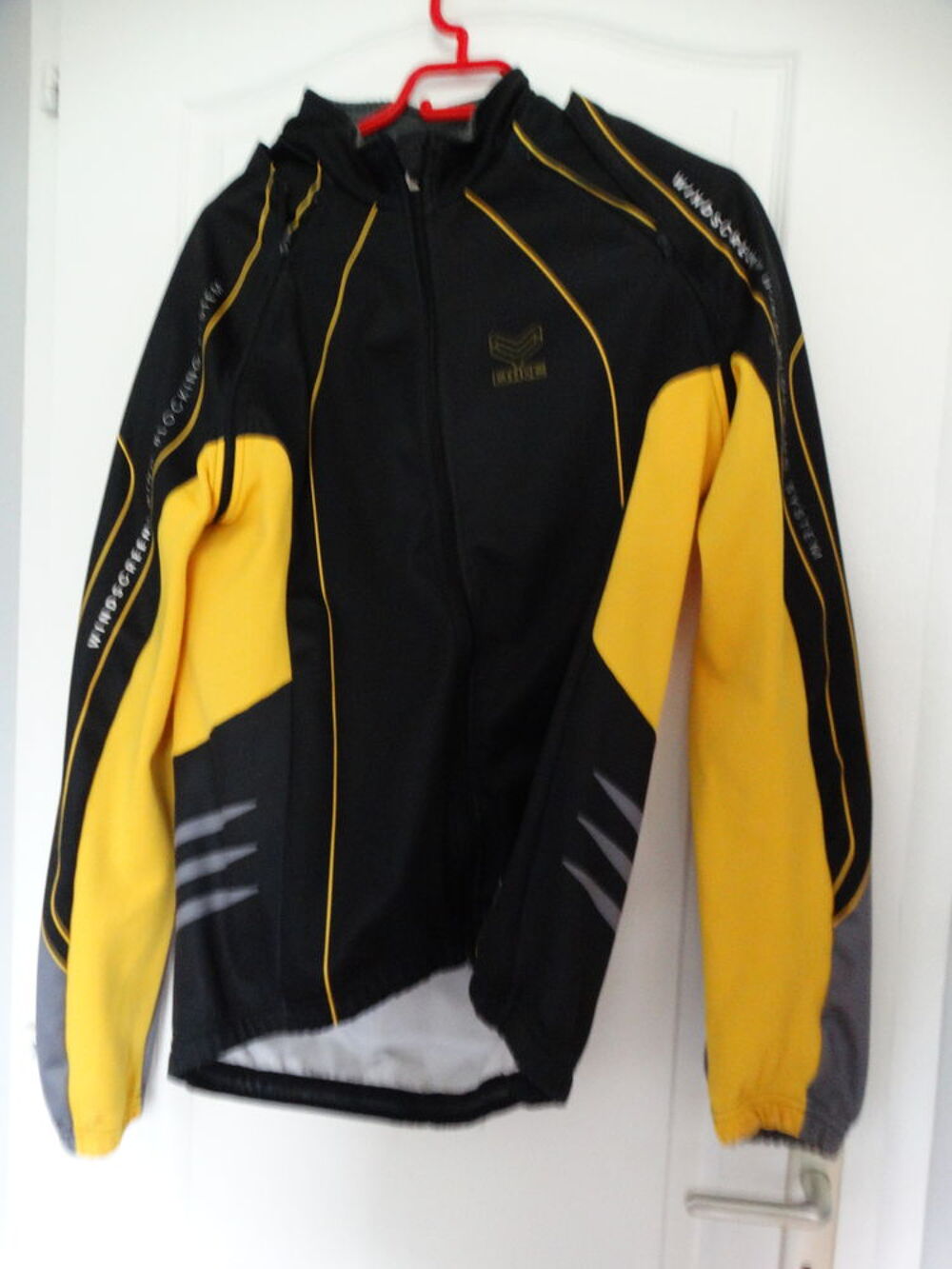 Tenues cyclistes Vêtements
