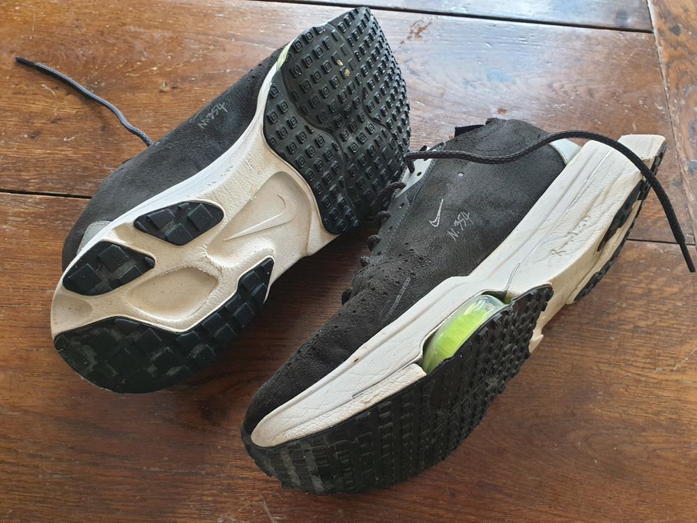 Baskets Nike Lifestyle taille 42,5 Chaussures