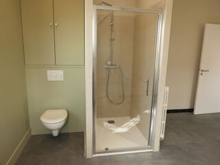  Appartement à louer 5 pièces 110 m²