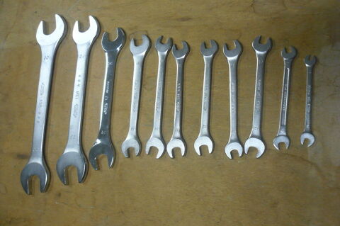 serie de 11 cles  plates Neuves SAM Houilles (78)