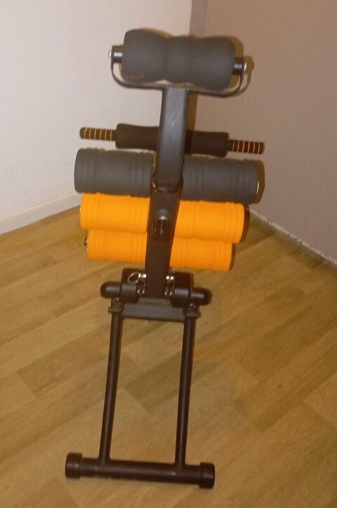 Machine abdos Banc d'abdominaux et de musculation multifonction Wonder Master 22-en-1 quadriceps professionnel 350 Biarritz (64)