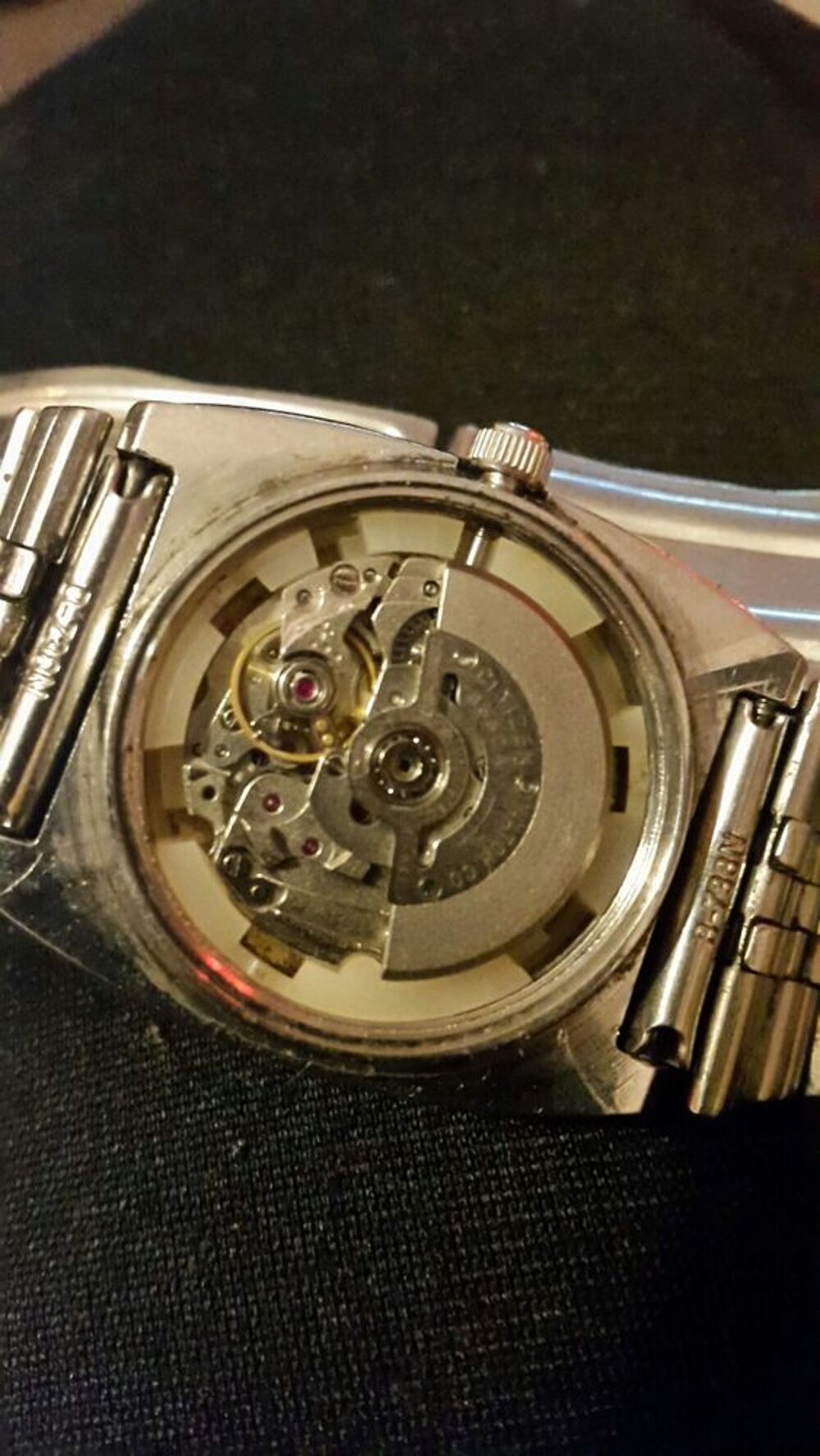 MONTRE CITIZEN SEVEN. Bijoux et montres