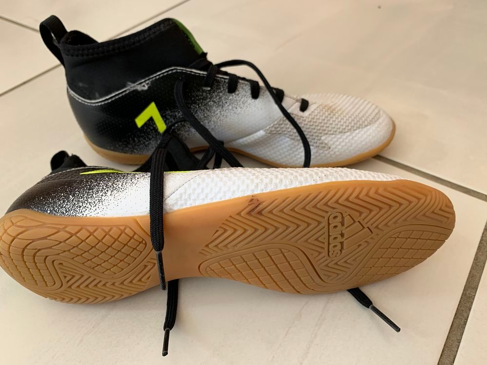 Baskets Adidas. Taille 38 Chaussures