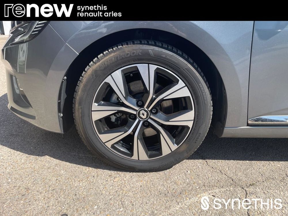 Clio V Clio E-Tech full hybrid 145 Evolution 2023 occasion 13200 Arles